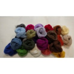 LANA CARDATA PACCHETTO 25 COLORI 50CM. CON AGO PER CARDARE OMAGGIO